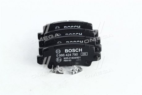 Комплект гальмівних колодок - дискові BOSCH 0 986 424 790 (фото 1)