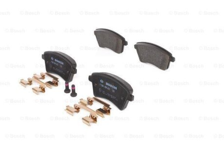 ДИСКОВI КОЛОДКИ ПЕРЕДНI BOSCH 0986494612