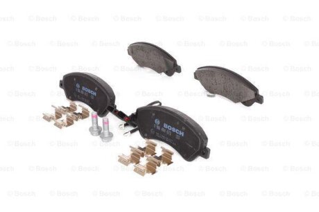 ДИСКОВI КОЛОДКИ ПЕРЕДНI BOSCH 0986494613