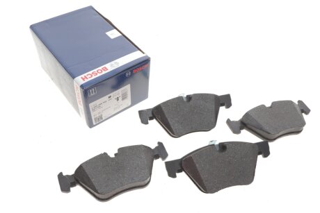 Комплект гальмівних колодок з 4 шт. дисків BOSCH 0986494705 (фото 1)