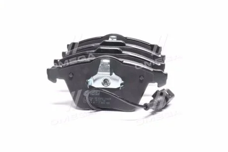 Колодки гальмівні дискові передні комплект VW Golf VI 09-14, PASSAT B6 05-10, Passat CC 08-16, Golf V 03-09, Golf Plus 05-14, Scirocco 08-17, EOS 06-15, CC 11-18; AUDI A4 04-08, A3 03-12, A6 04-11; SKODA Superb 08-15; SEAT Leon 05-12 REMSA 0964.32