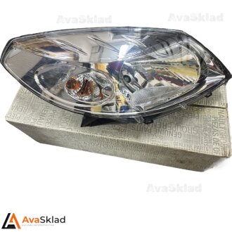 Фара права RENAULT 8200733877